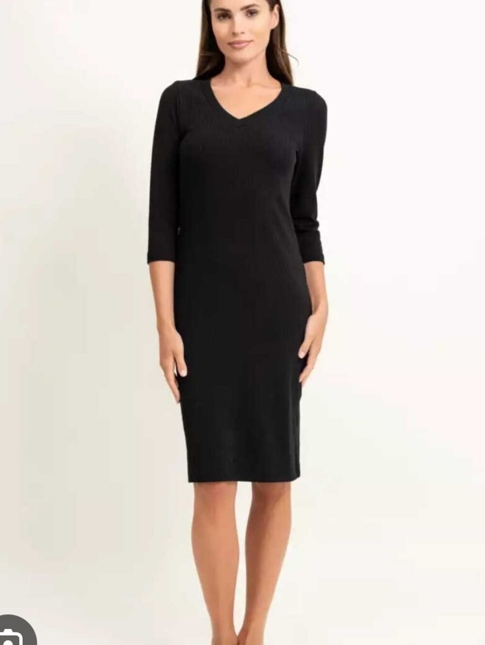 Trina Turk NWT V-neck sheath dress Sz M